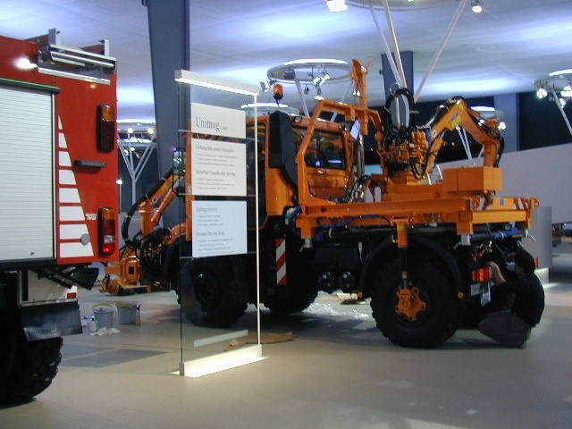IAA_2004_08