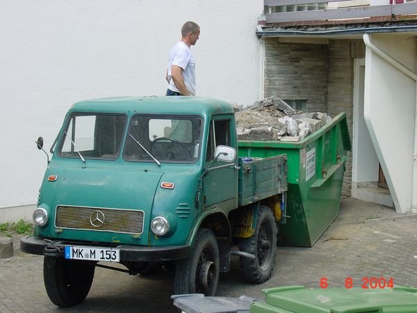Froschauge meim Schutt-Transport