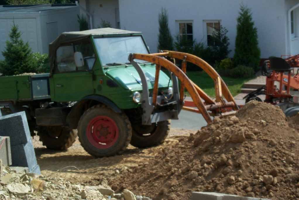 Frontladereinsatz mit 421